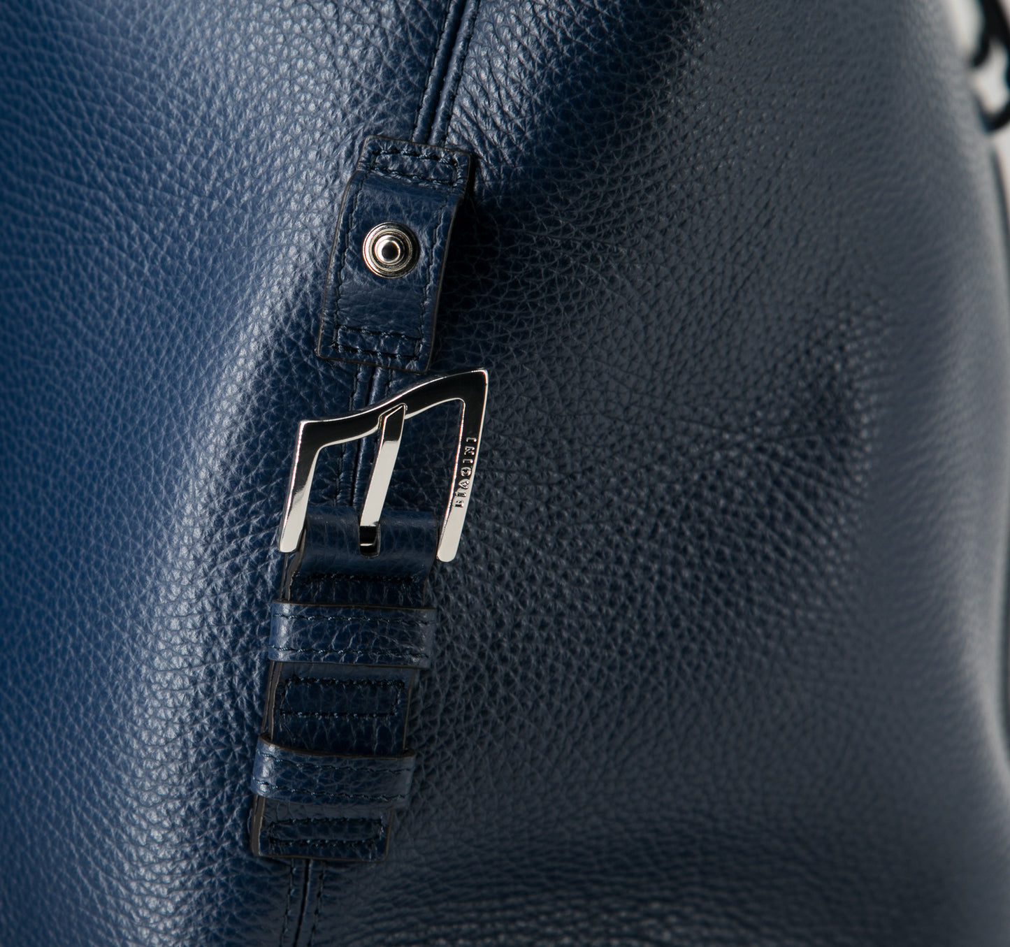 Leather Weekend Bag │ Navy Grain