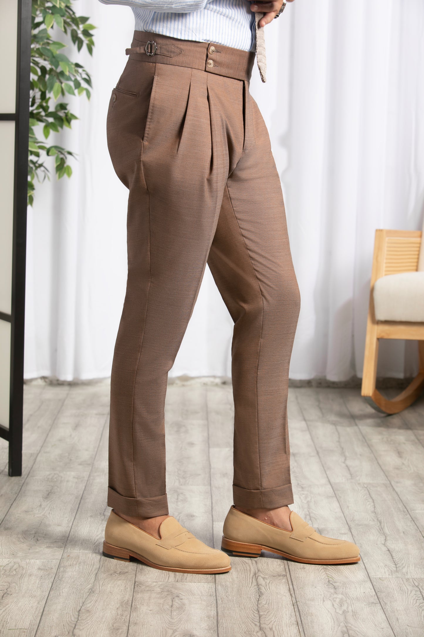 Peak Lapel Double Breasted 6 on 4, Brown Suit