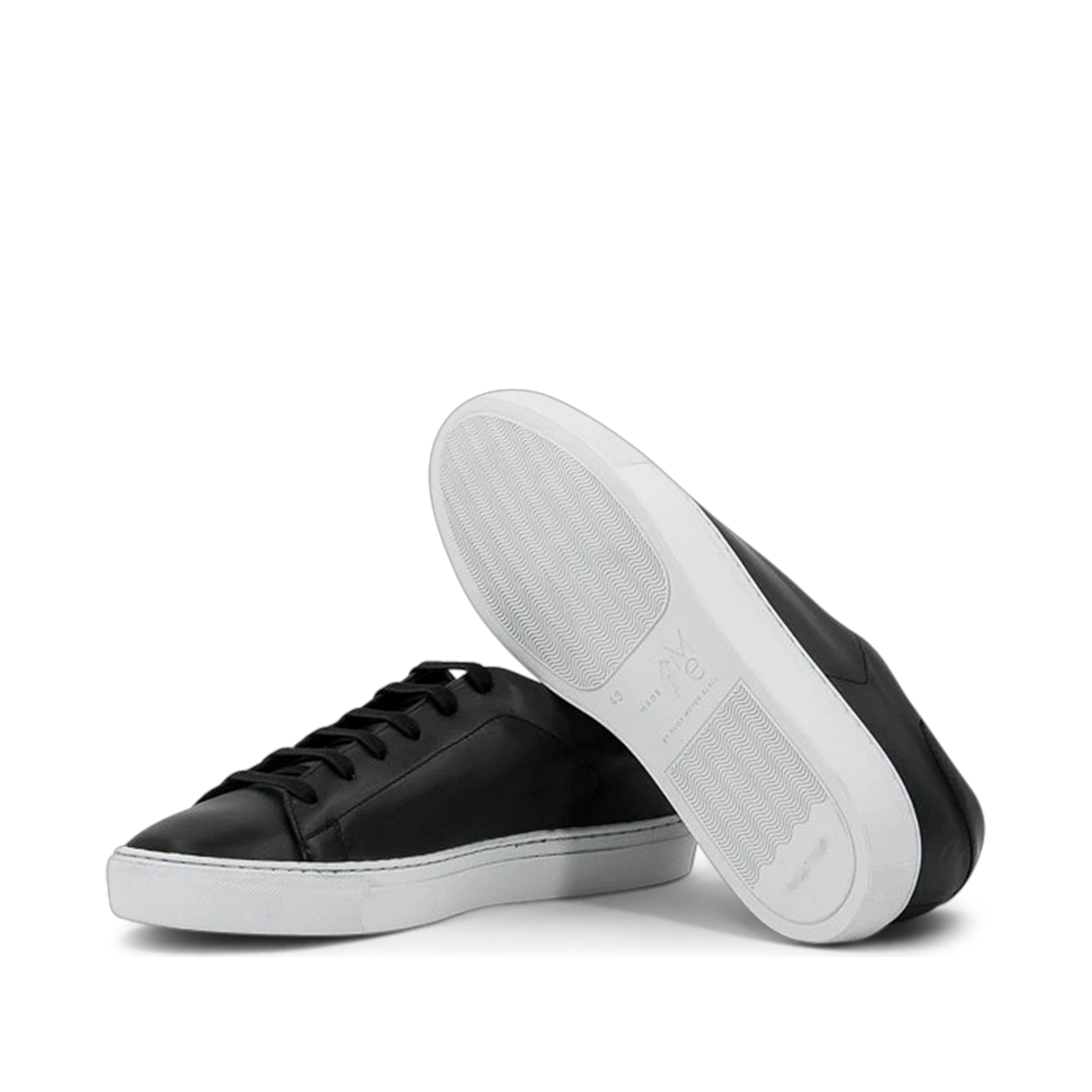 Leather Trainer │ Black