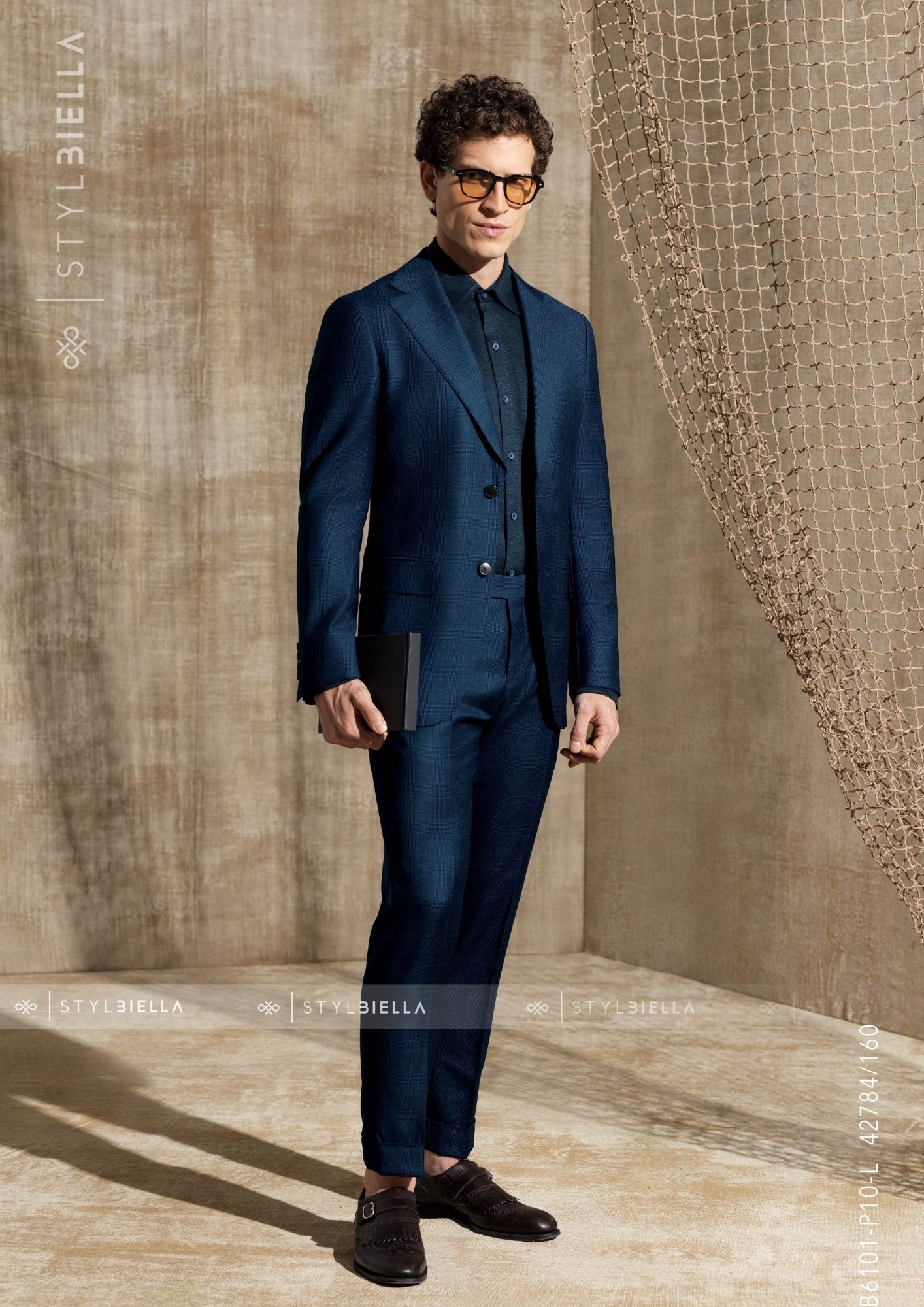 Notch Lapel, Smoke Blue Prince de Galles Suit, Stylbiella Super 110'S