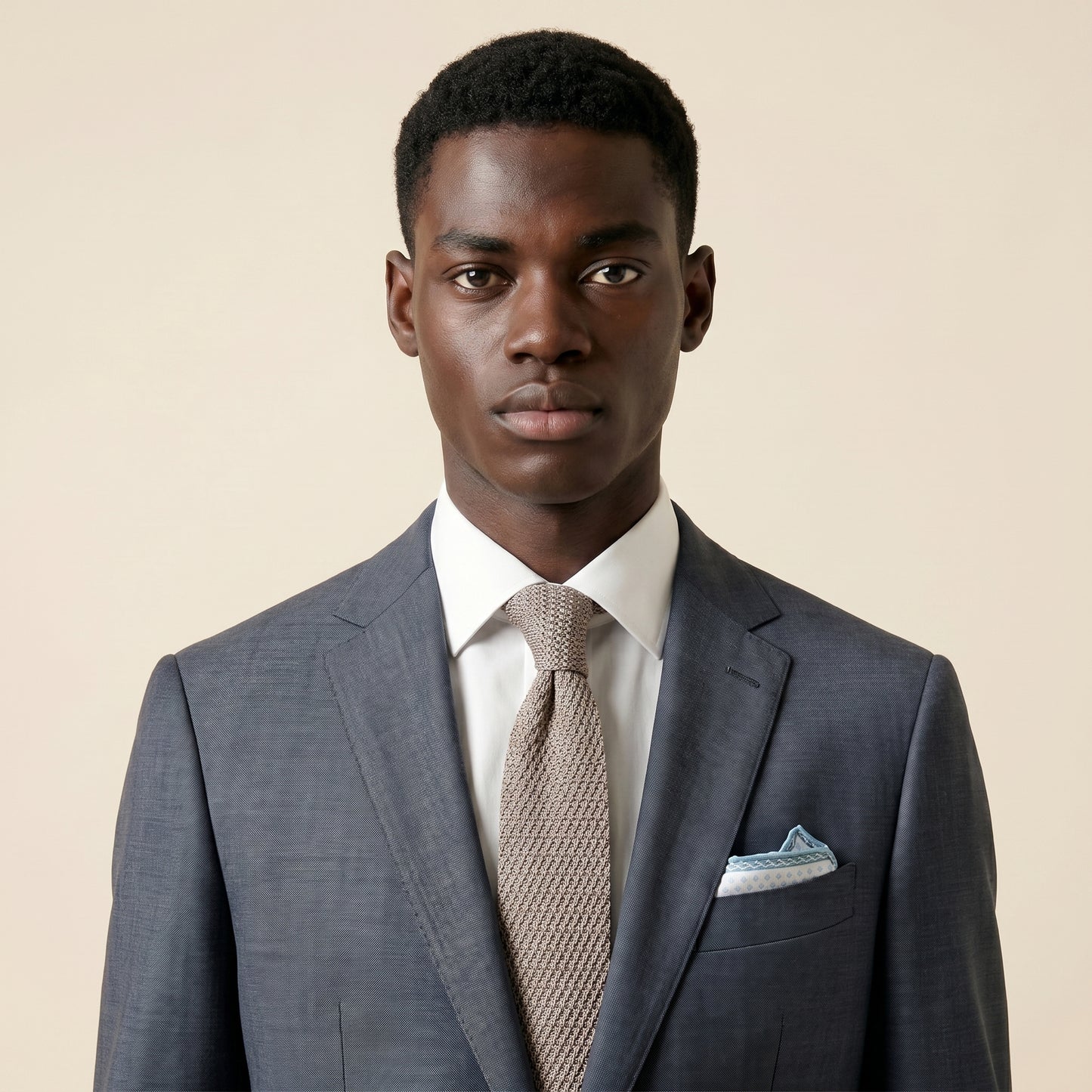 SUIT 28