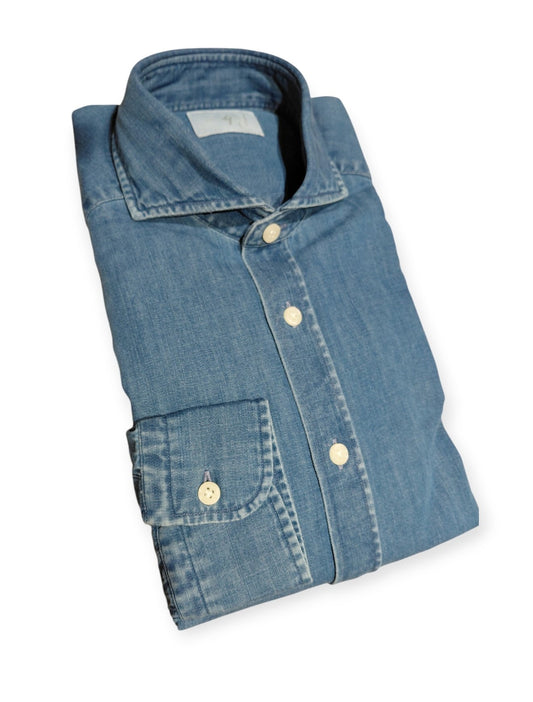 Polo Shirt │ Jeans