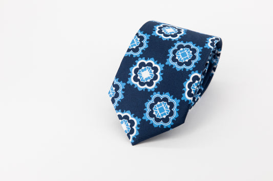TIE - Blue with medallion sky blue ans white