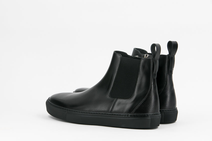 LEATHER CHELSEA SNEAKERS │ BLACK